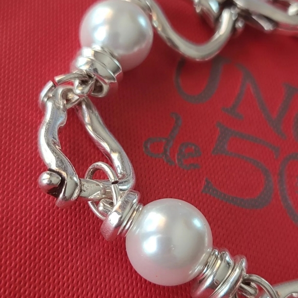 UNO de 50 Bracelet • Perla Mosqueta • BN - Picture 4 of 15